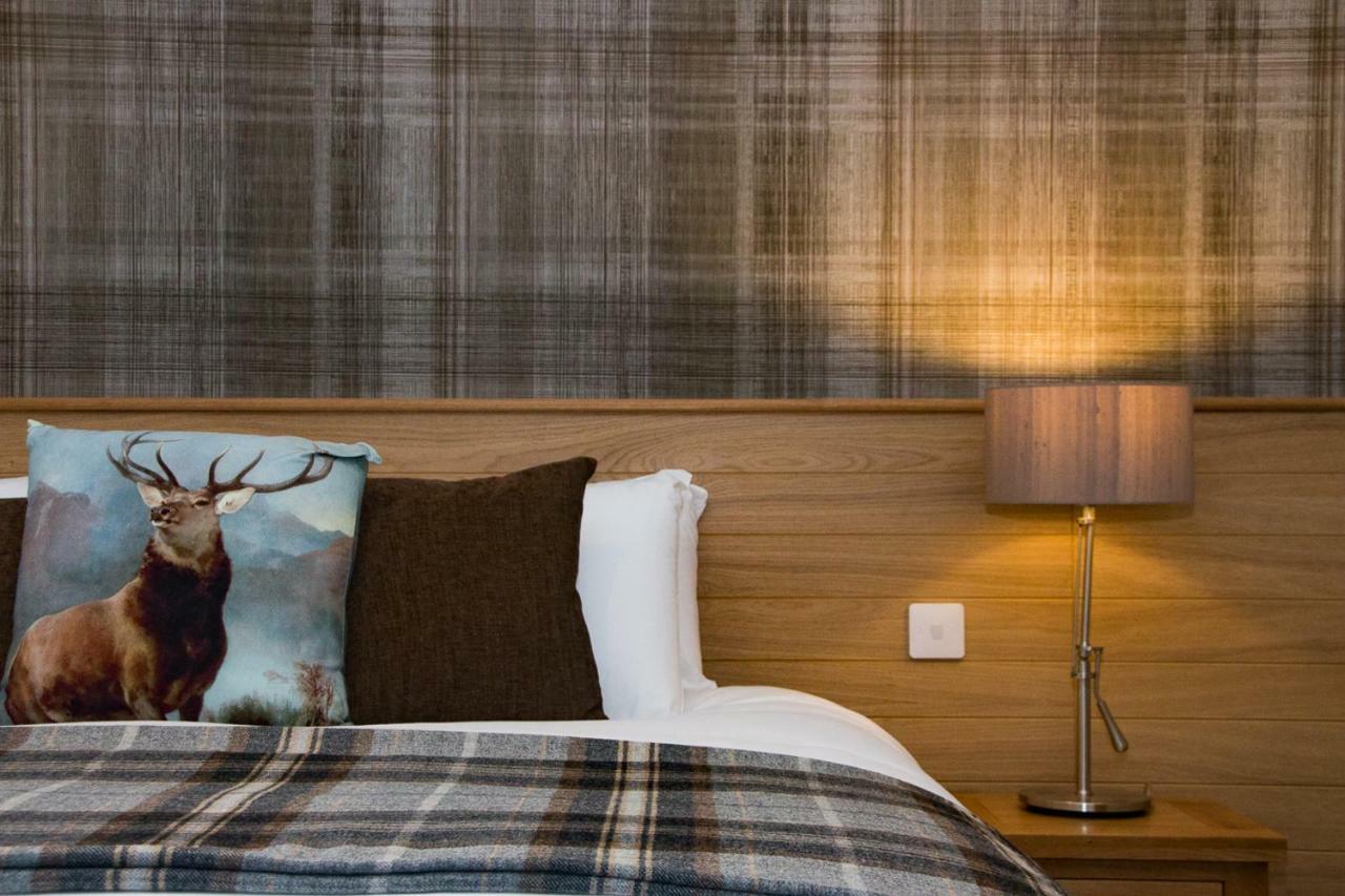 Mckays Hotel Пітлохрі Екстер'єр фото